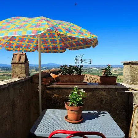 Via Guelfa 70 * Cortona